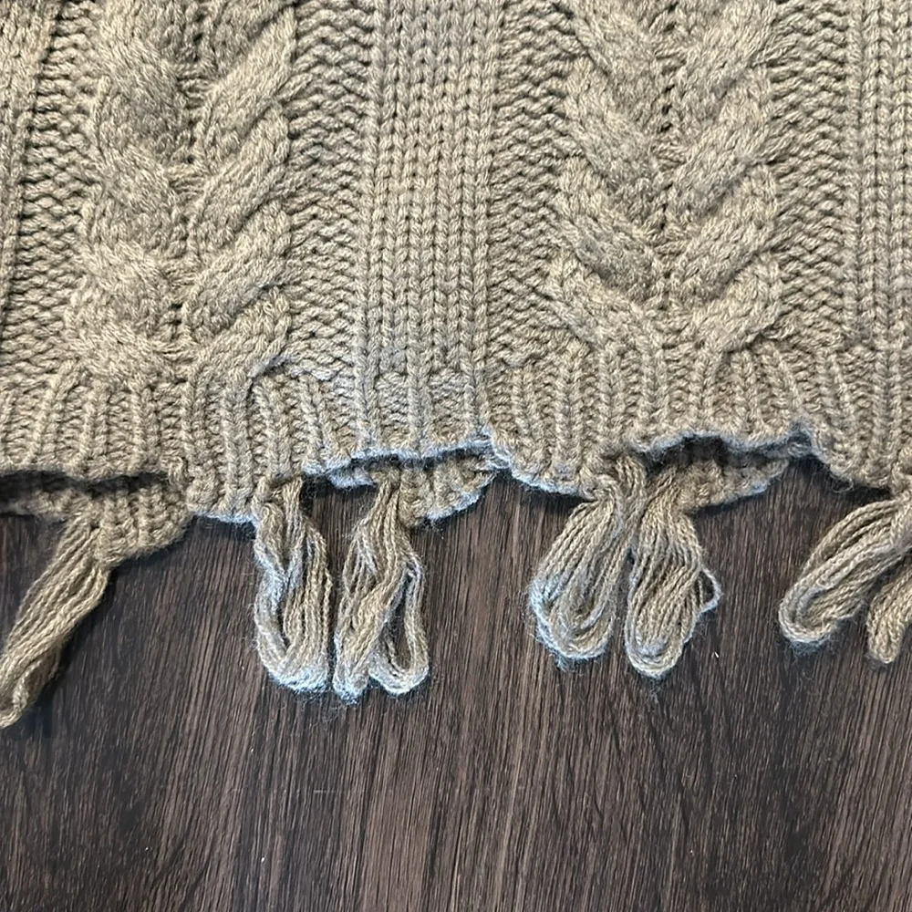 Brown Sweater - Picture 3 of 3